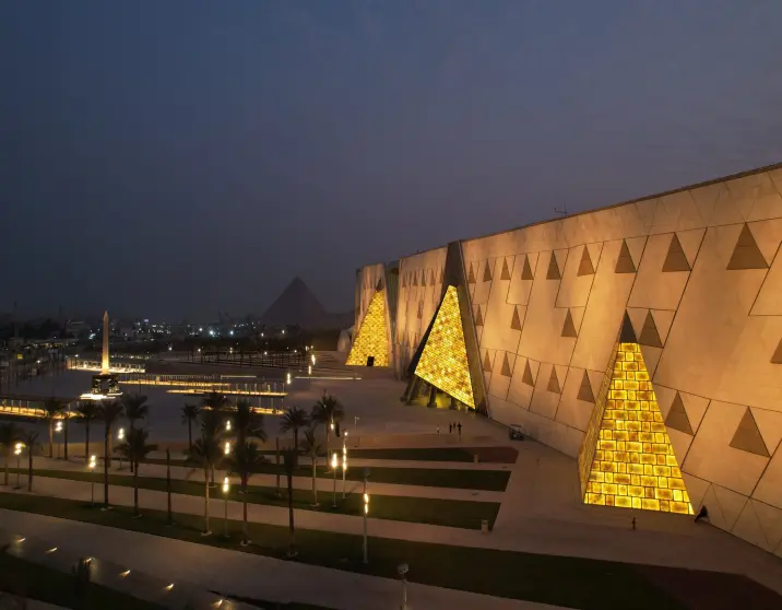 Cairo & Pyramids Day Tour – Explore Egypt’s Iconic Wonders!